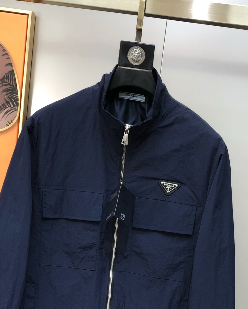 Pra*a outwear